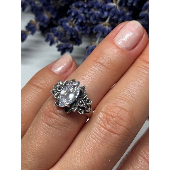 925 STERLING SILVER CZ & MARCASITE RING SIZE 5 - Picture 10 of 10